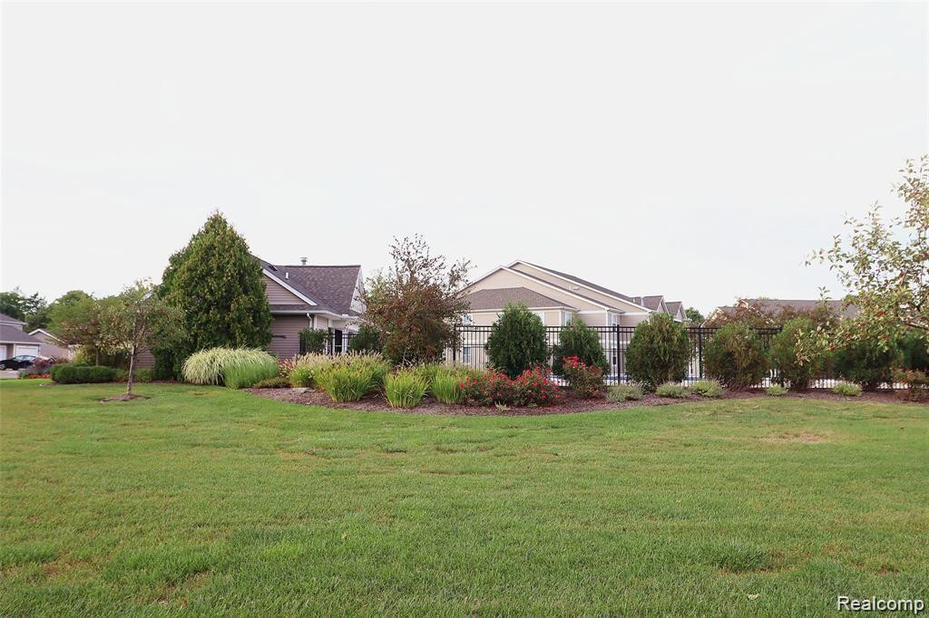 1327 HEATHERWOOD Lane, Ann Arbor, MI 48108 — Photo 2