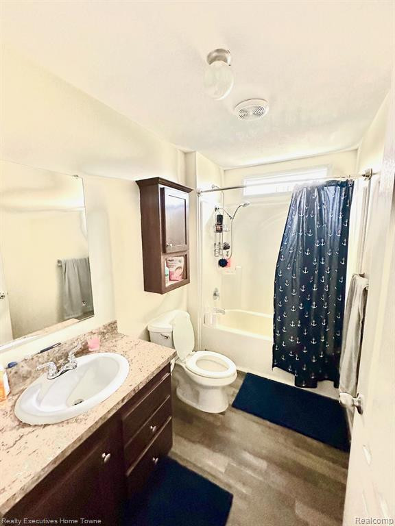 349 Teal Lane, Capac, MI 48014 — Photo 13