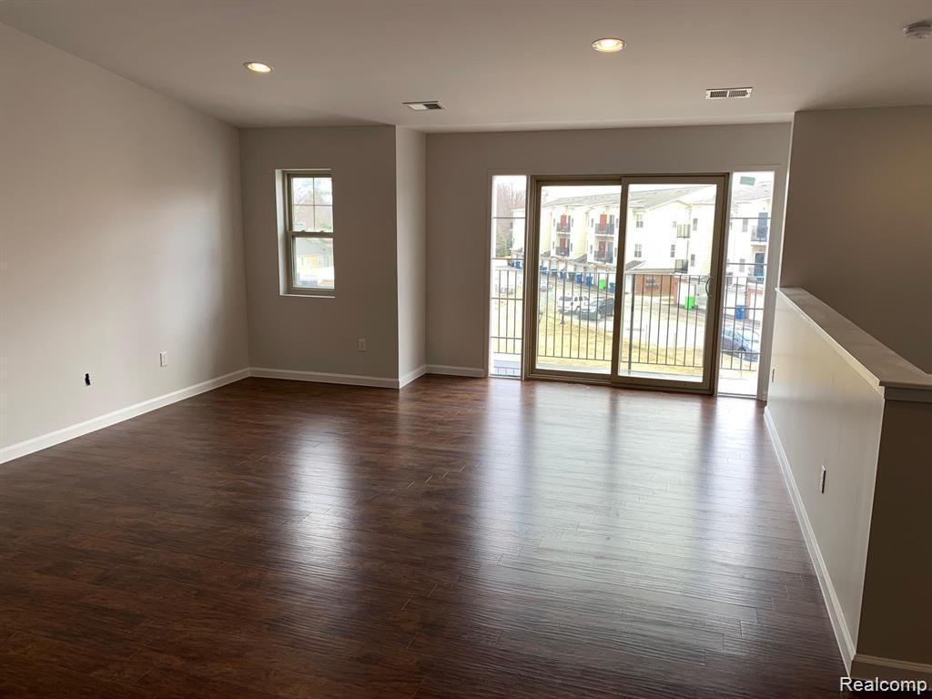 414 LEGATO Drive, Walled Lake, MI 48390 — Photo 2
