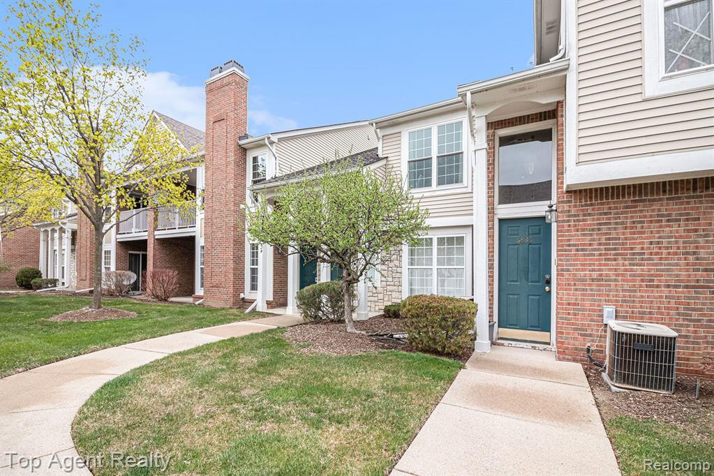 5844 Pine Aires Drive, Sterling Heights, MI 48314 — front exterior