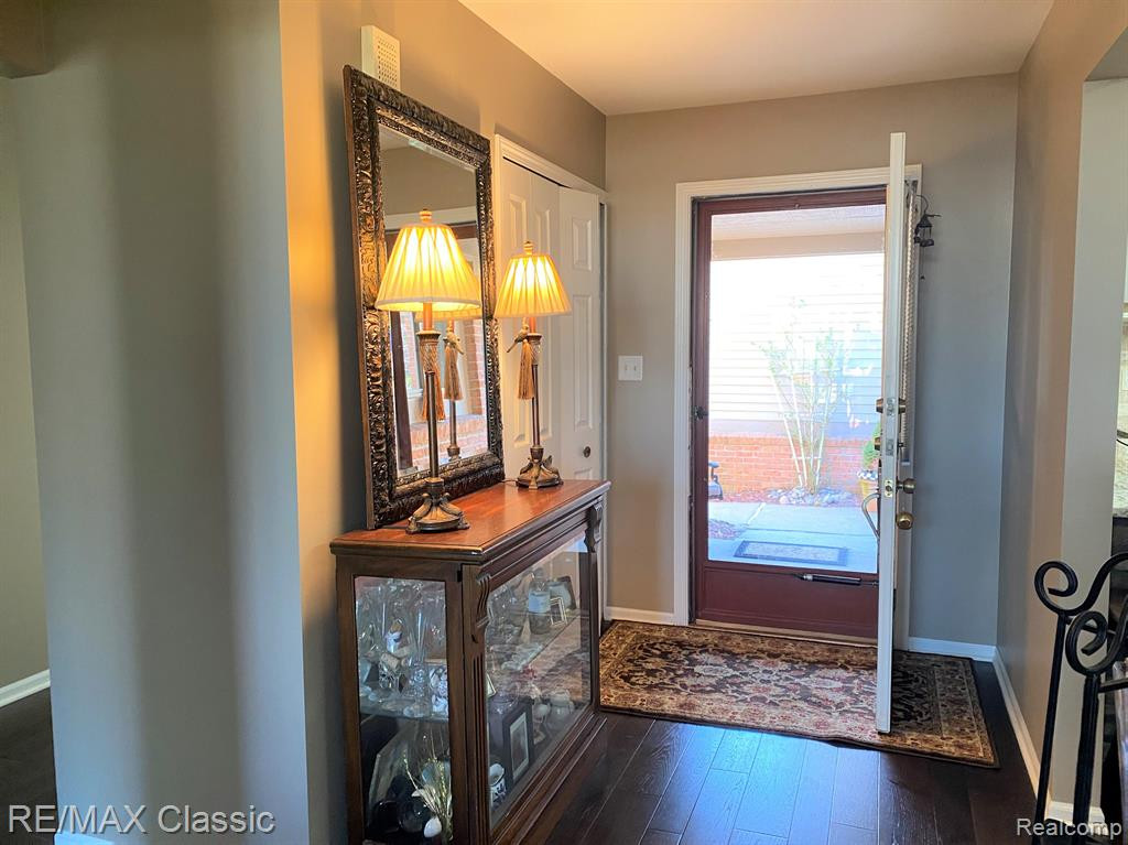 978 HICKORY Drive, Brighton, MI 48116 — Photo 7