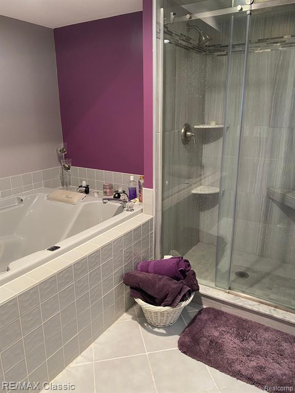 978 HICKORY Drive, Brighton, MI 48116 — Photo 12