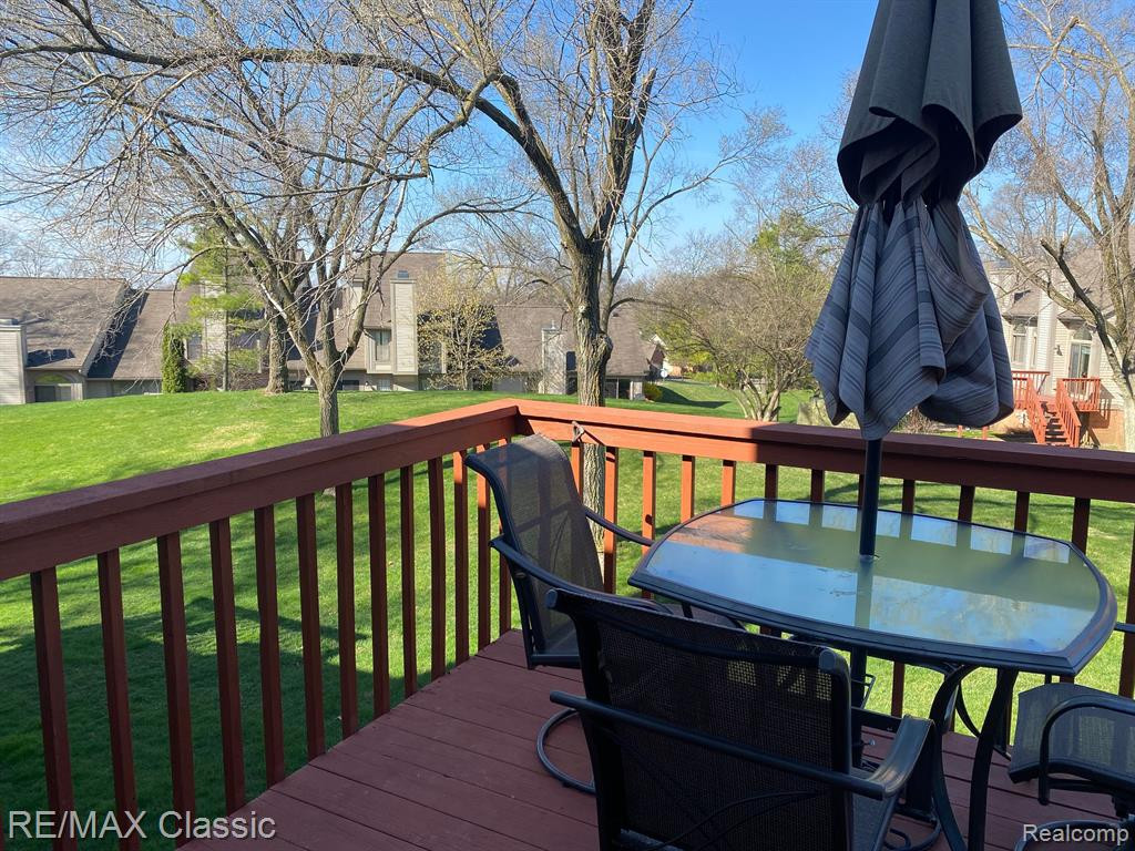 978 HICKORY Drive, Brighton, MI 48116 — Photo 19