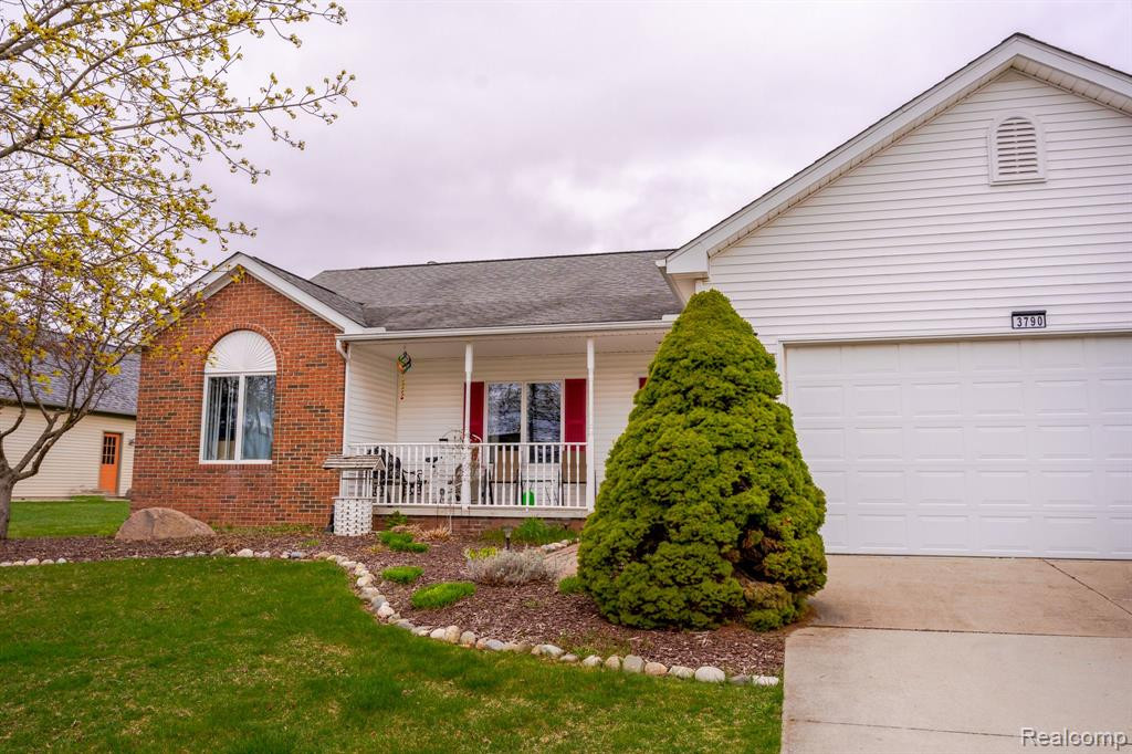 3790 DEER RIDGE Run, Metamora, MI 48455 — Photo 2