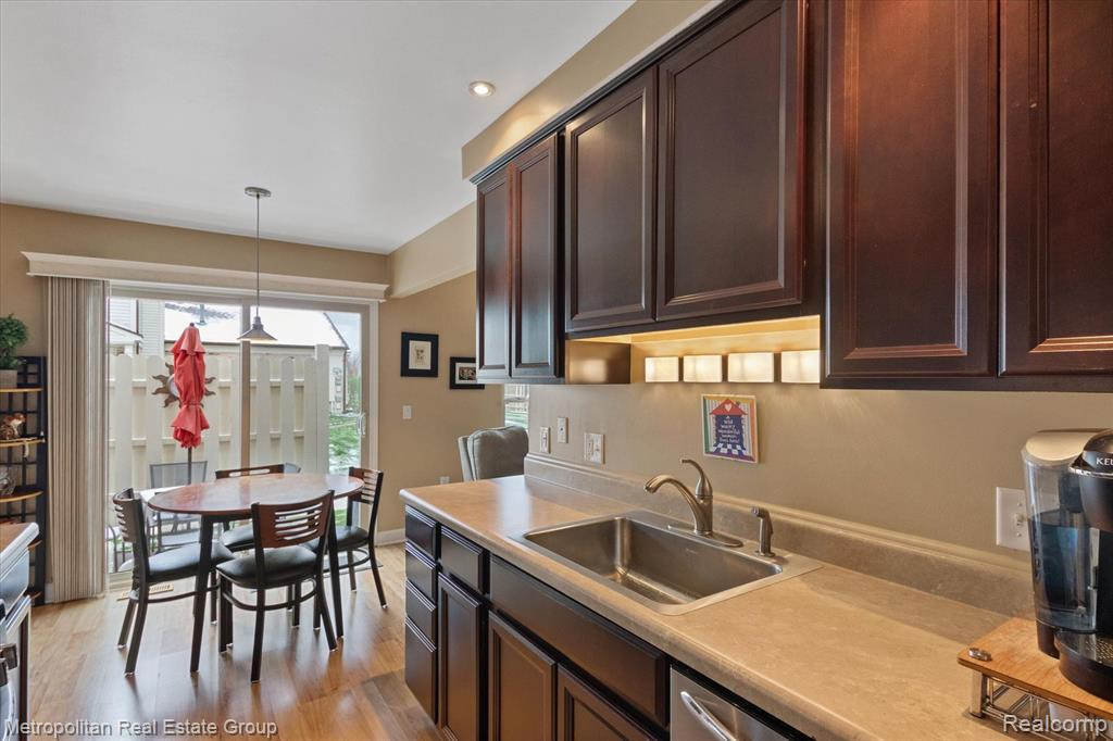 1492 DOVER Hill S, Walled Lake, MI 48390 — Photo 13