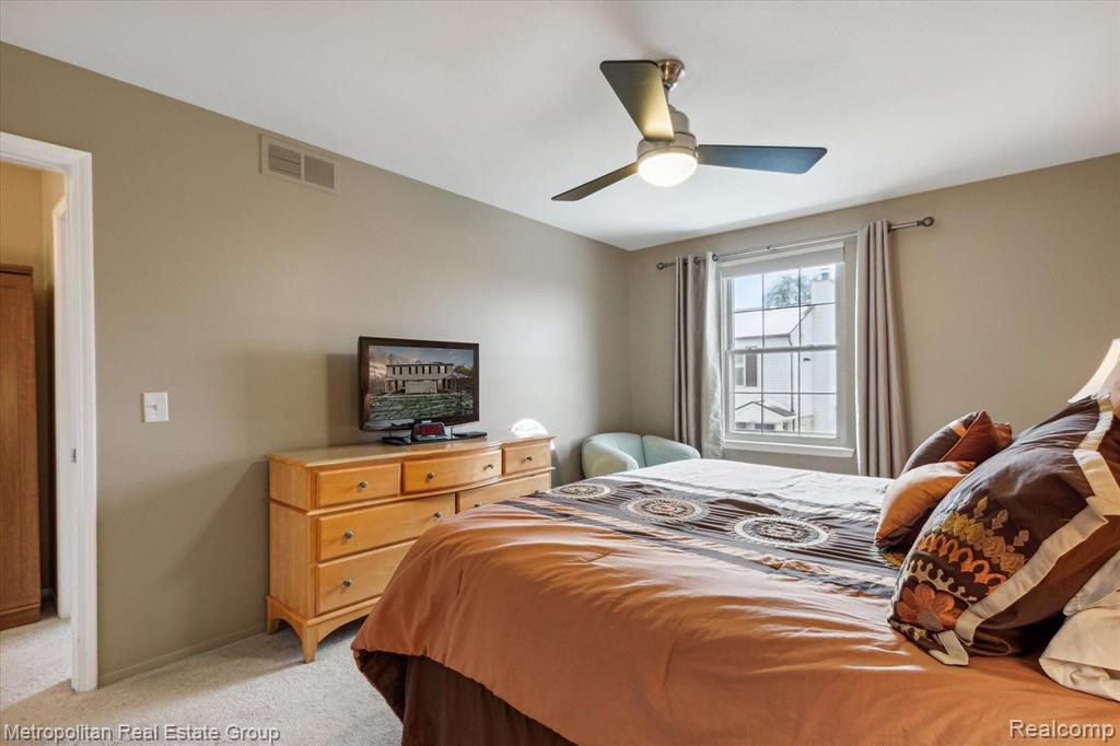 1492 DOVER Hill S, Walled Lake, MI 48390 — Photo 22