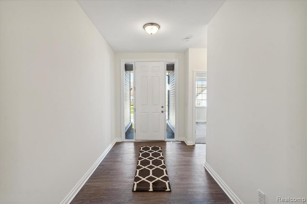 22503 GEORGIA PINE Drive, New Boston, MI 48164 — Photo 9