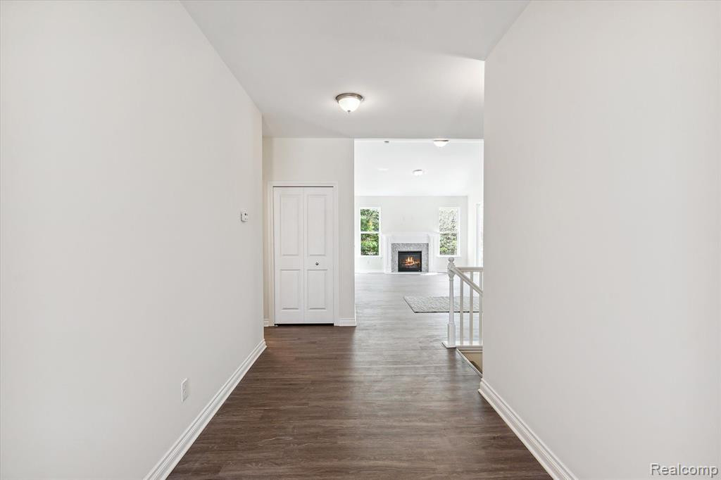 22503 GEORGIA PINE Drive, New Boston, MI 48164 — Photo 10