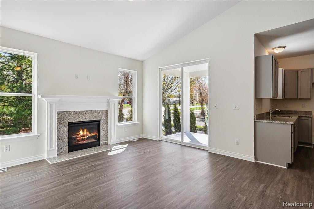 22503 GEORGIA PINE Drive, New Boston, MI 48164 — Photo 20