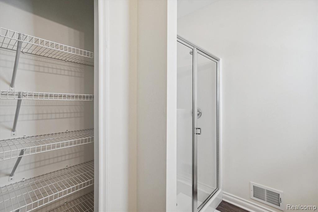22503 GEORGIA PINE Drive, New Boston, MI 48164 — Photo 27