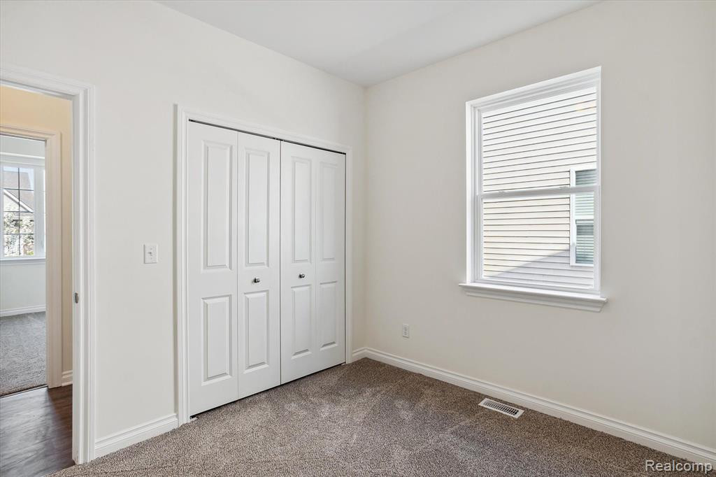 22503 GEORGIA PINE Drive, New Boston, MI 48164 — Photo 33