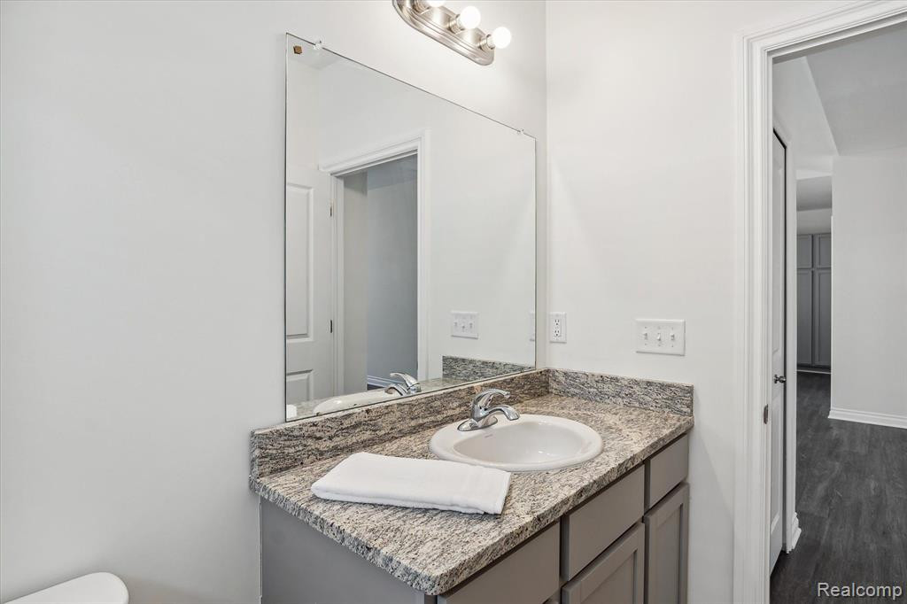 22503 GEORGIA PINE Drive, New Boston, MI 48164 — Photo 35