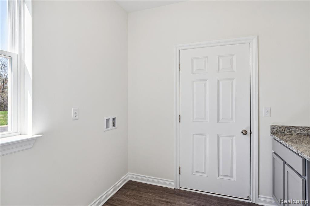 22503 GEORGIA PINE Drive, New Boston, MI 48164 — Photo 37