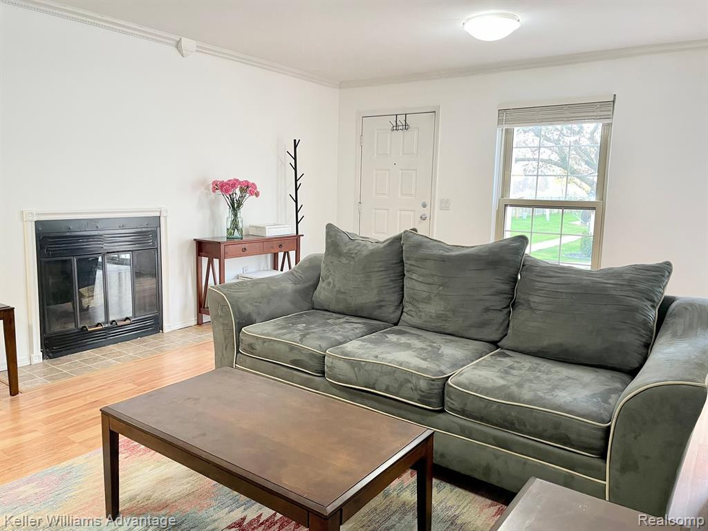1596 Wimbledon Drive, Walled Lake, MI 48390 — Photo 2