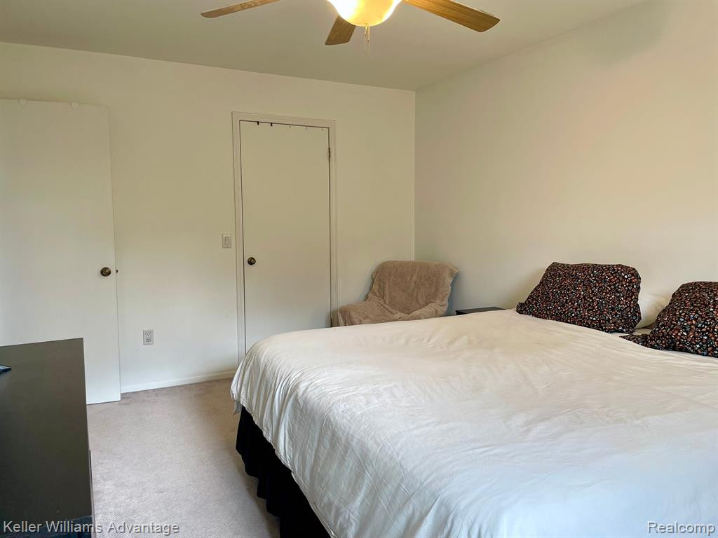 1596 Wimbledon Drive, Walled Lake, MI 48390 — Photo 16