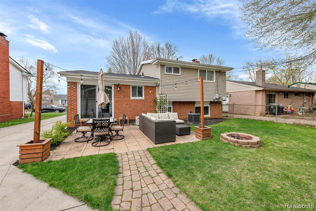 39521 CATHER Street, Canton, MI 48187 — Photo 3