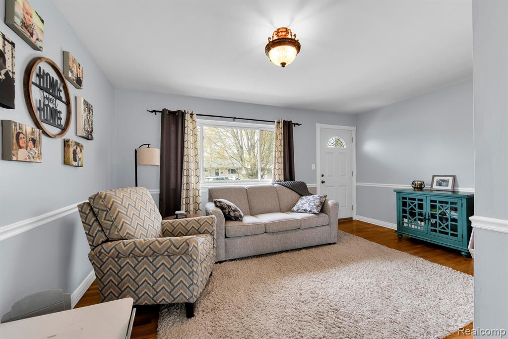 39521 CATHER Street, Canton, MI 48187 — Photo 32