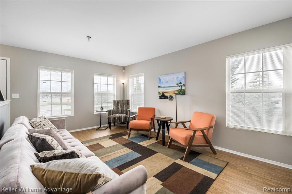 15605 STONE CROSSING Drive, Southfield, MI 48075 — Photo 4