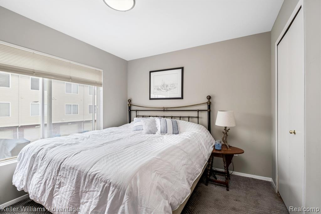 15605 STONE CROSSING Drive, Southfield, MI 48075 — Photo 11