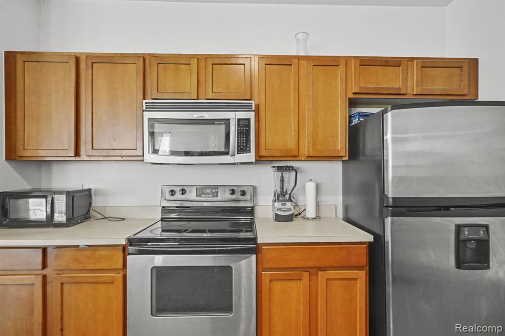 29031 Cullen Drive, Romulus, MI 48174 — Photo 8