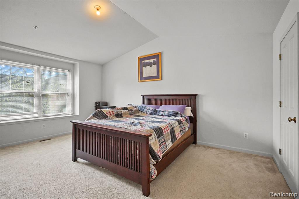 29031 Cullen Drive, Romulus, MI 48174 — Photo 17