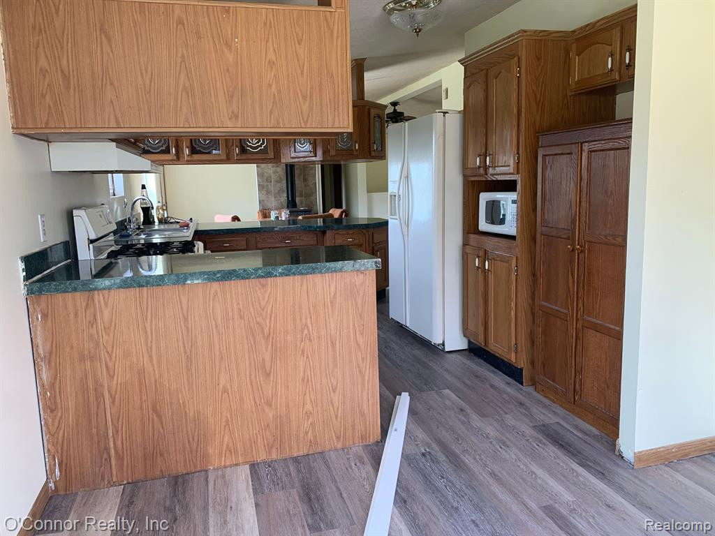 3205 HARRISON Road, Emmett, MI 48022 — Photo 6
