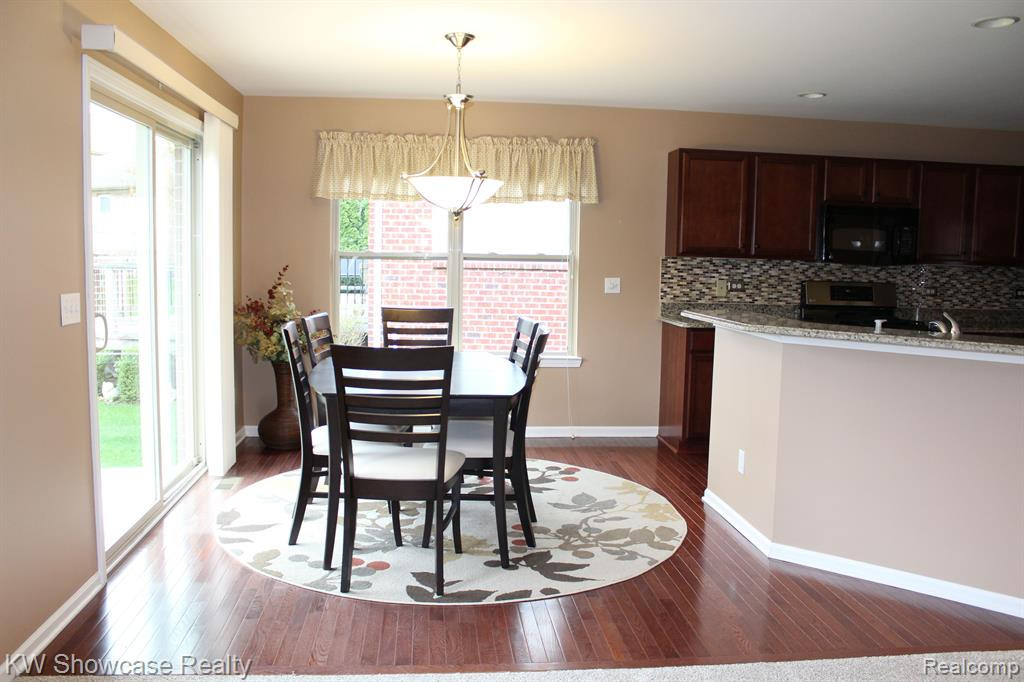 2244 BRIGANTINE, Commerce Twp, MI 48382 — Photo 11