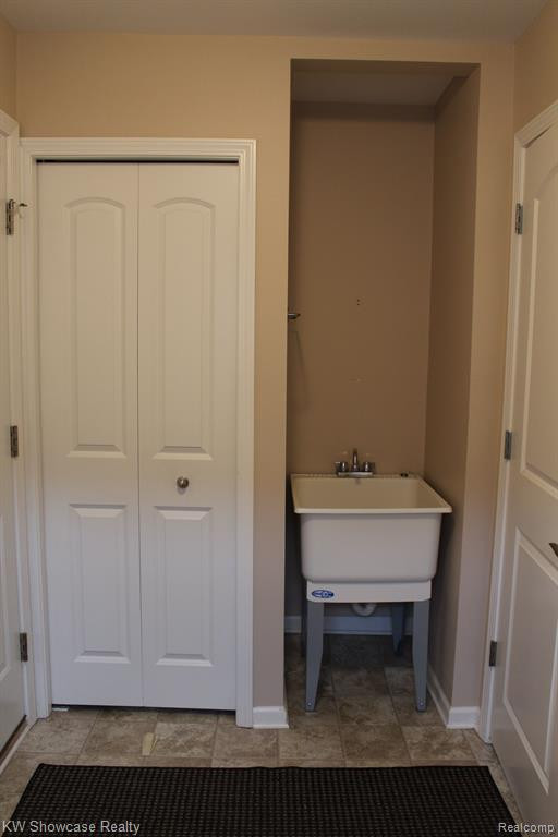 2244 BRIGANTINE, Commerce Twp, MI 48382 — Photo 18