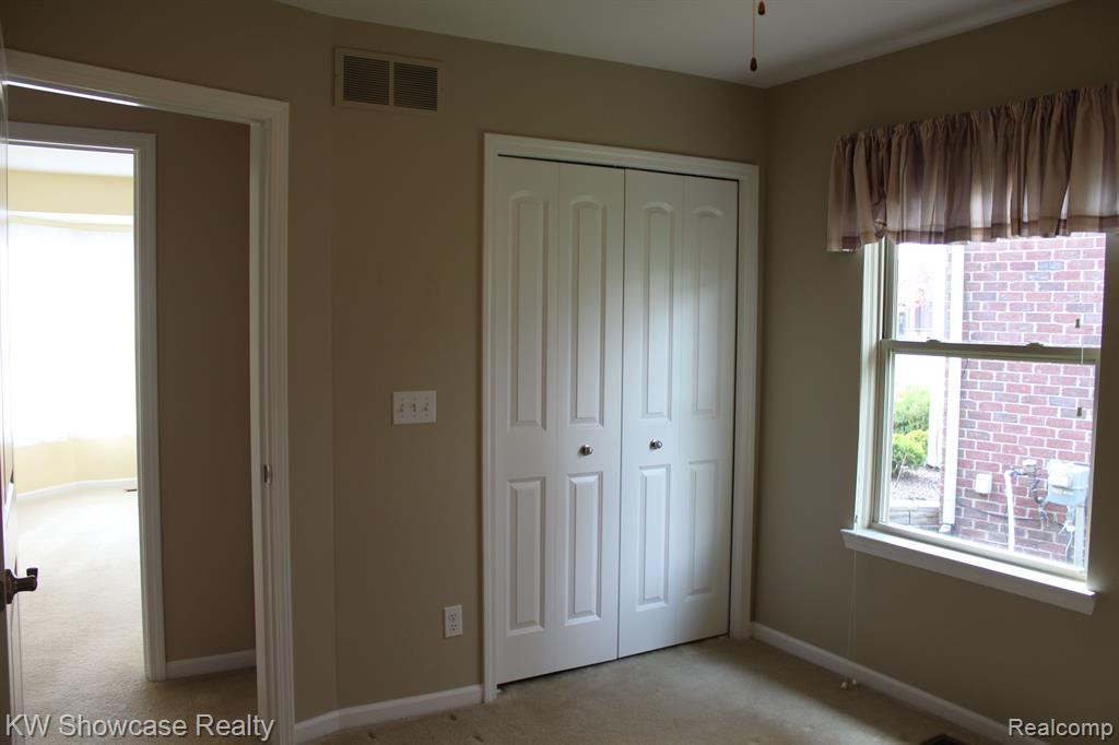 2244 BRIGANTINE, Commerce Twp, MI 48382 — Photo 23