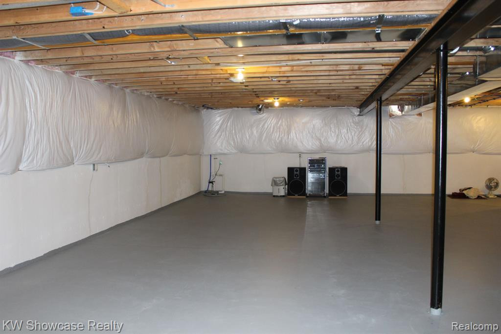 2244 BRIGANTINE, Commerce Twp, MI 48382 — Photo 33