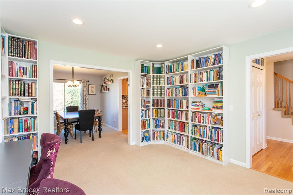 5778 CEDAR RIDGE Drive, Ann Arbor, MI 48103 — Photo 9