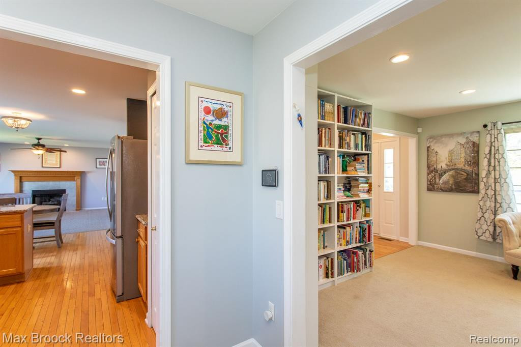 5778 CEDAR RIDGE Drive, Ann Arbor, MI 48103 — Photo 12