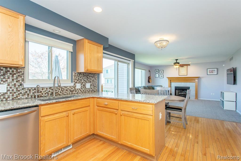 5778 CEDAR RIDGE Drive, Ann Arbor, MI 48103 — Photo 13