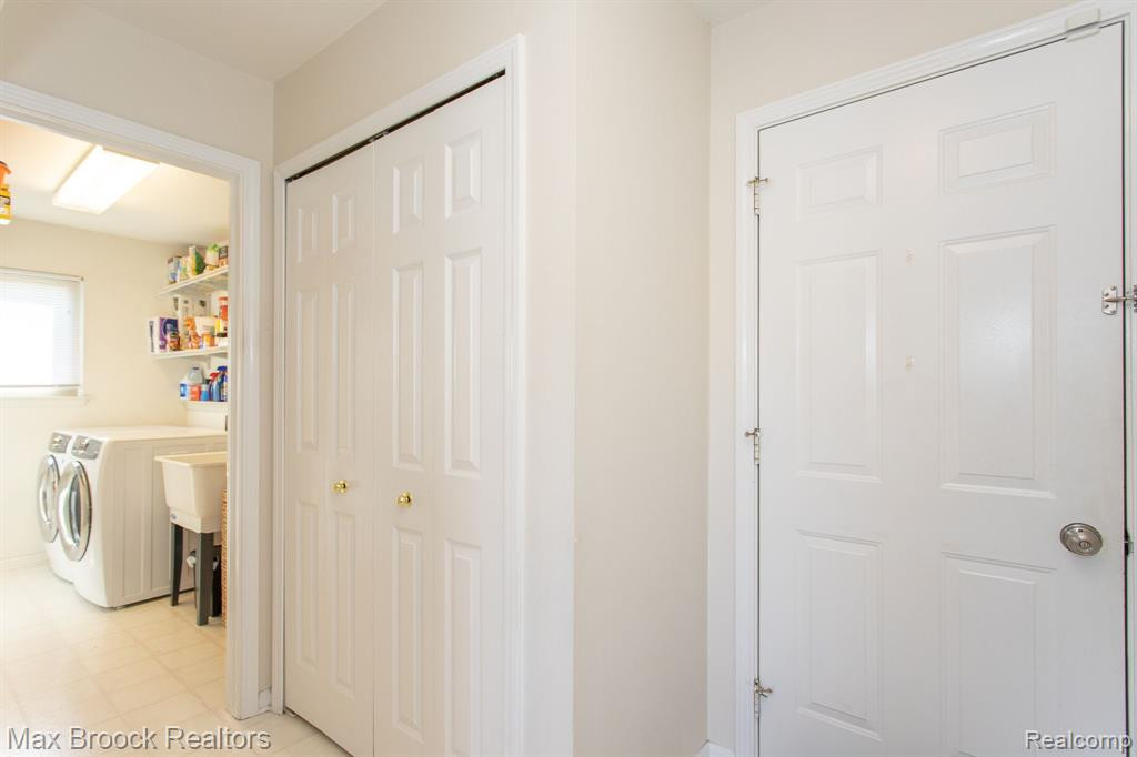 5778 CEDAR RIDGE Drive, Ann Arbor, MI 48103 — Photo 23