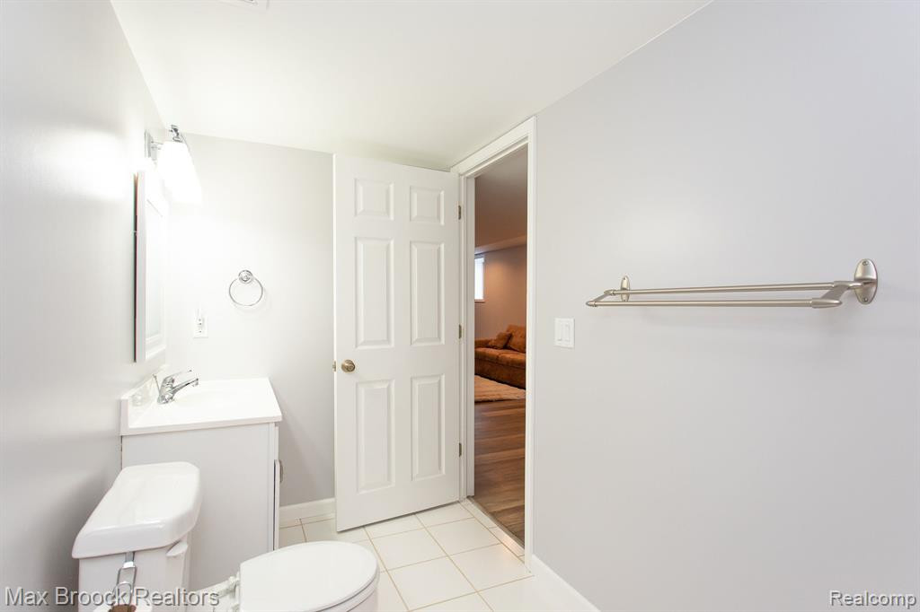 5778 CEDAR RIDGE Drive, Ann Arbor, MI 48103 — Photo 43