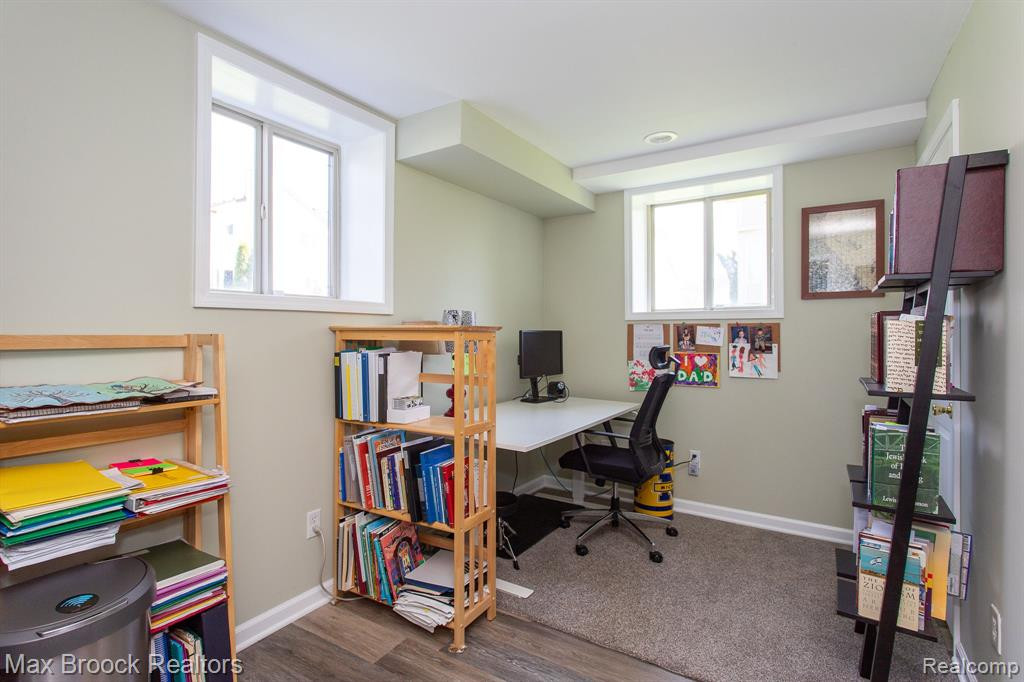 5778 CEDAR RIDGE Drive, Ann Arbor, MI 48103 — Photo 45