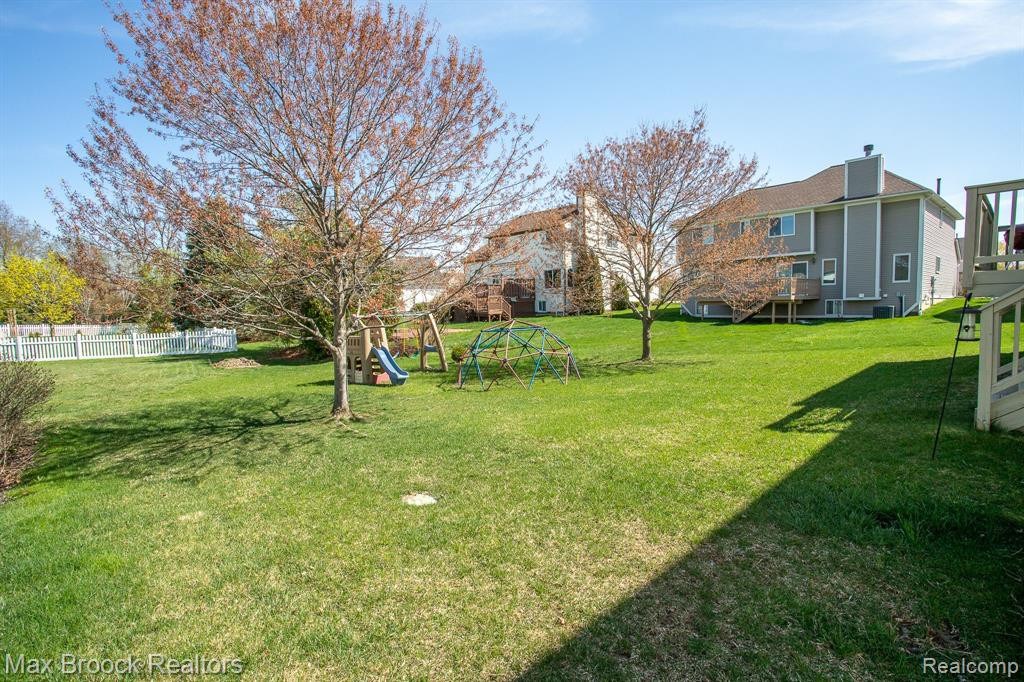 5778 CEDAR RIDGE Drive, Ann Arbor, MI 48103 — Photo 48