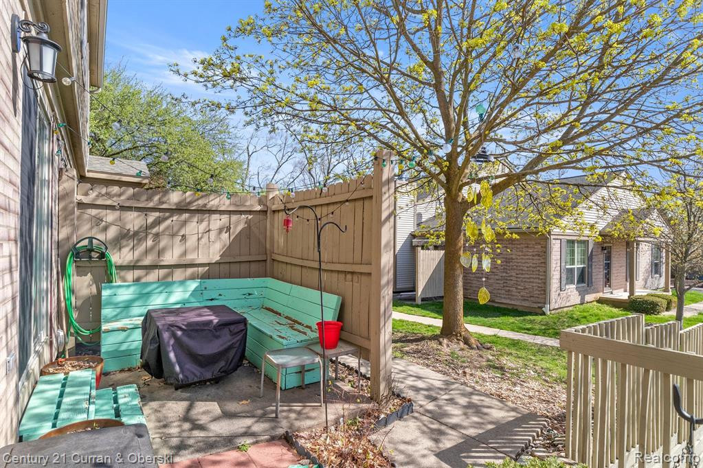 3025 FOREST CREEK, Ann Arbor, MI 48108 — Photo 17