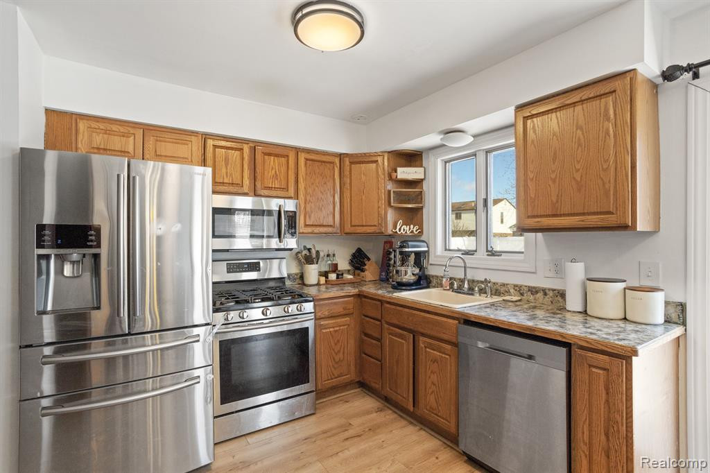 273 QUEENS Way, Canton, MI 48188 — Photo 7
