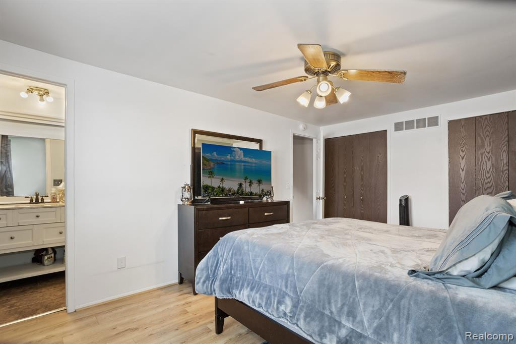 273 QUEENS Way, Canton, MI 48188 — Photo 11