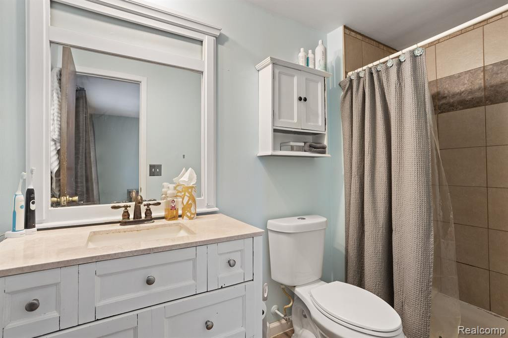 273 QUEENS Way, Canton, MI 48188 — Photo 12