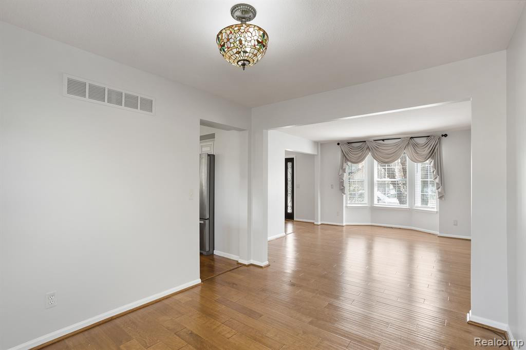 2842 RIVER MEADOW Circle, Canton, MI 48188 — Photo 11