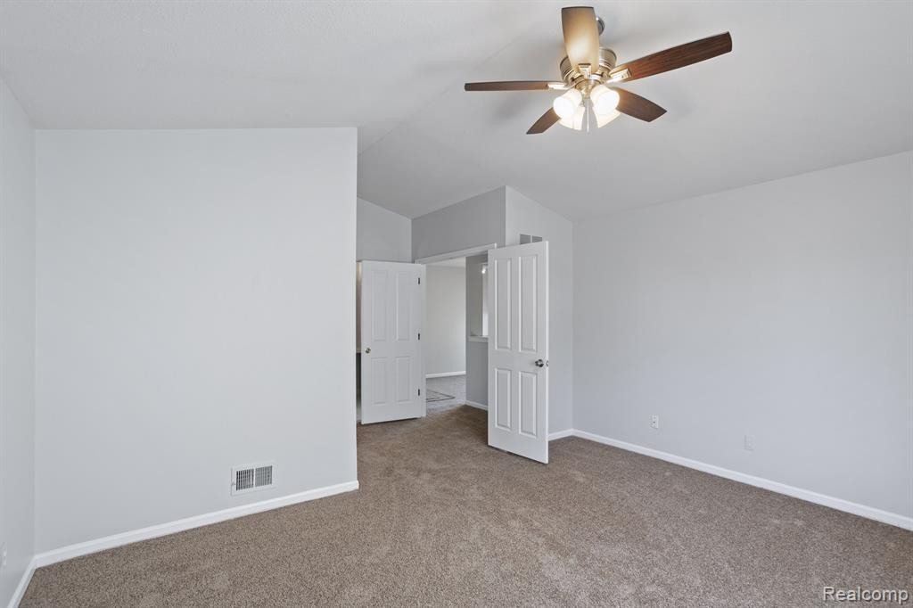 2842 RIVER MEADOW Circle, Canton, MI 48188 — Photo 17