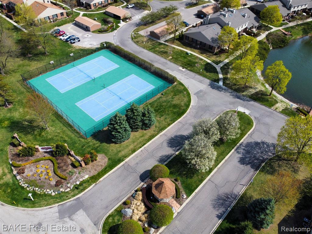 22300 PONDVIEW Drive, Novi, MI — Photo 23