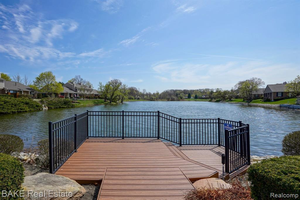 22300 PONDVIEW Drive, Novi, MI — Photo 26