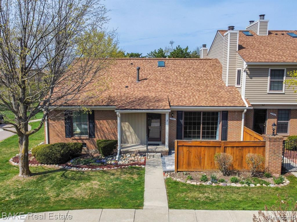 22300 PONDVIEW Drive, Novi, MI — Photo 33
