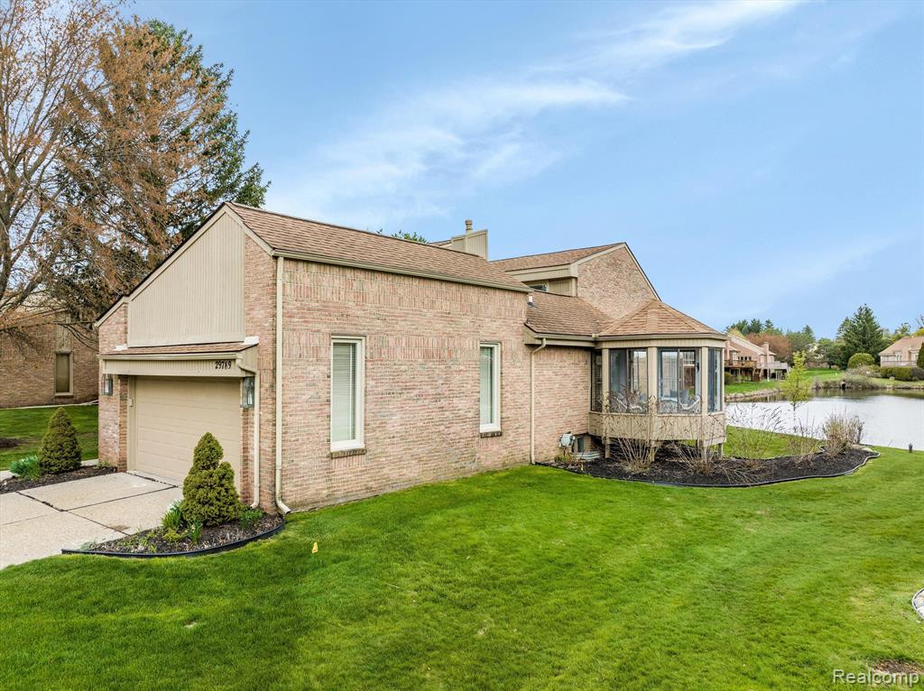 29789 Deer Run, Farmington Hills, MI 48331 — Photo 3