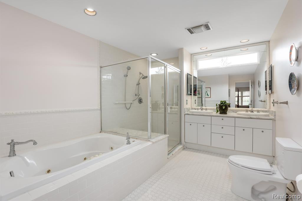 29789 Deer Run, Farmington Hills, MI 48331 — Photo 25