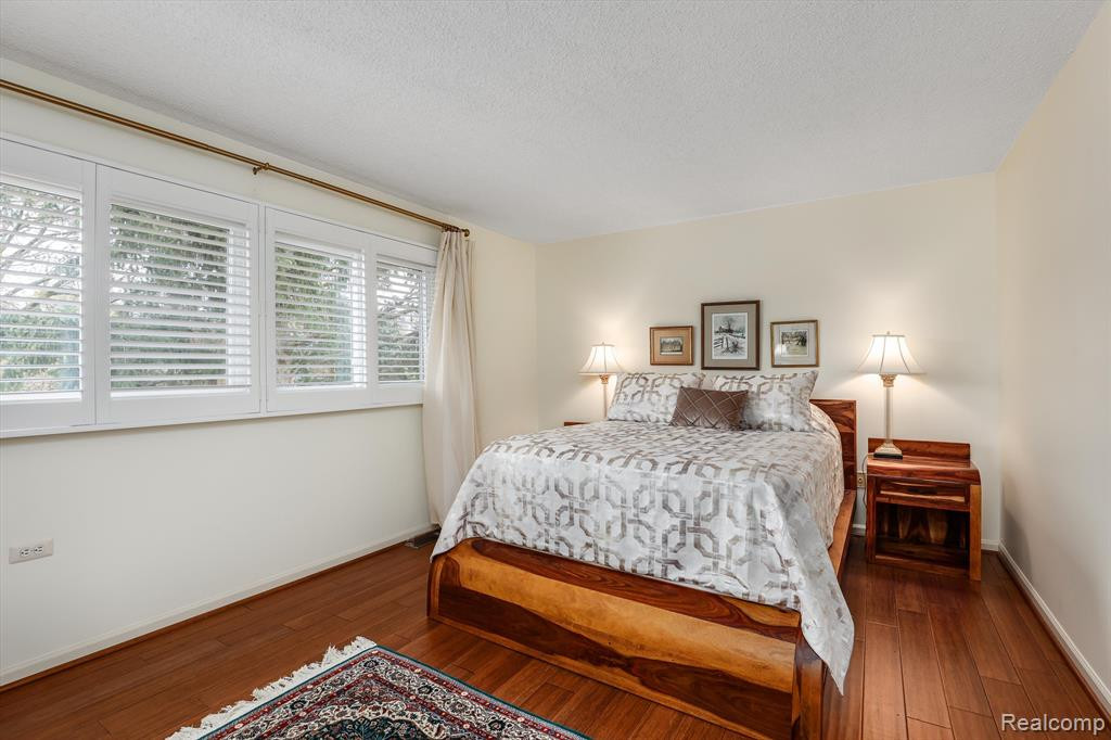 29789 Deer Run, Farmington Hills, MI 48331 — Photo 36