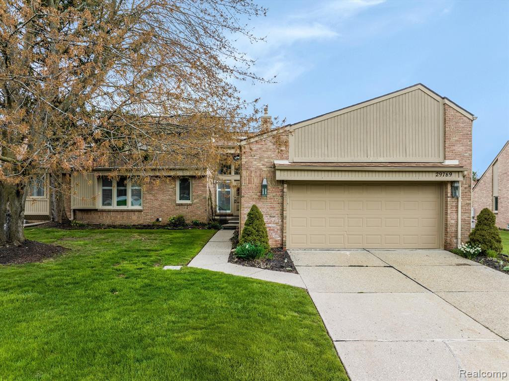 29789 Deer Run, Farmington Hills, MI 48331 — Photo 45